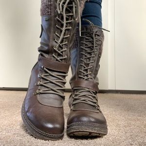 Spring Step Water Resistant Lace up boots